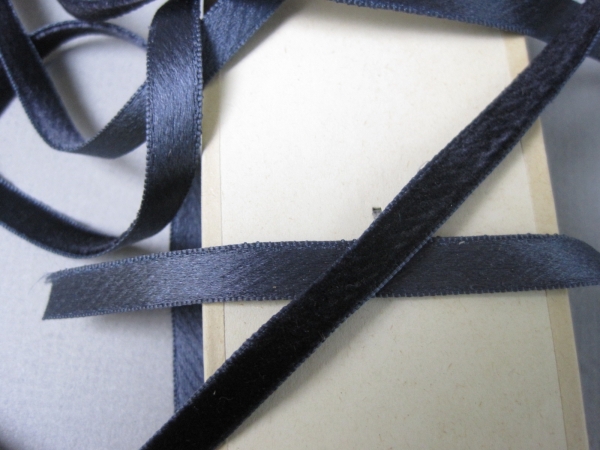 1/4 inch navy blue velvet ribbon