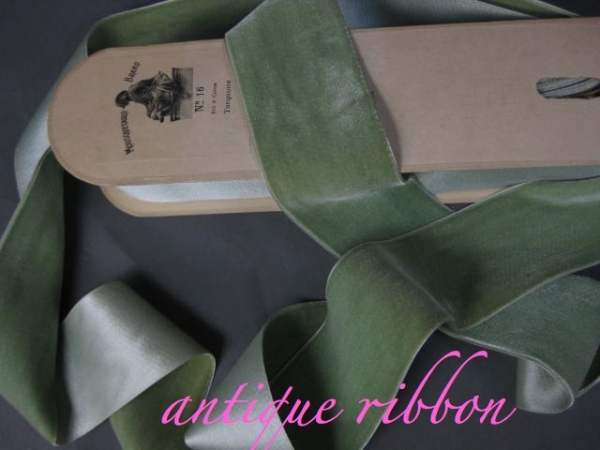 Vintage French velvet ribbon