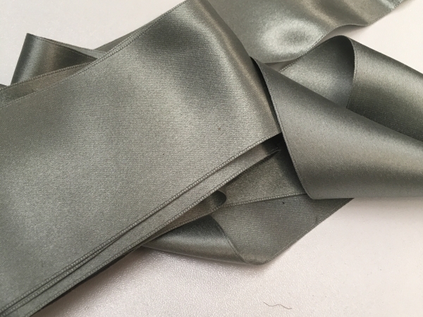 Vintage 1900s gray silk ribbon