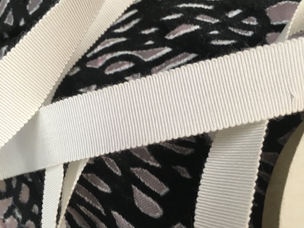 Vintage white grosgrain ribbon