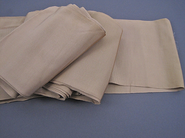 Wide petersham ribbon for belts
