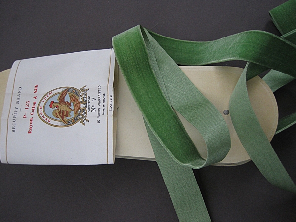 Vintage 20s silk cotton velvet ribbon