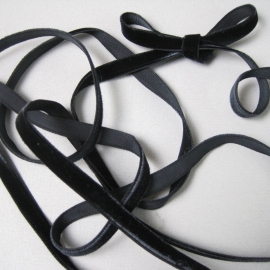 black velvet ribbon