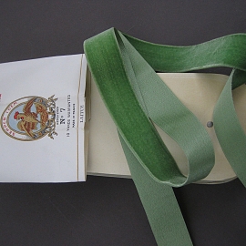 Green velvet ribbon Vintage 20s silk cotton velvet ribbon