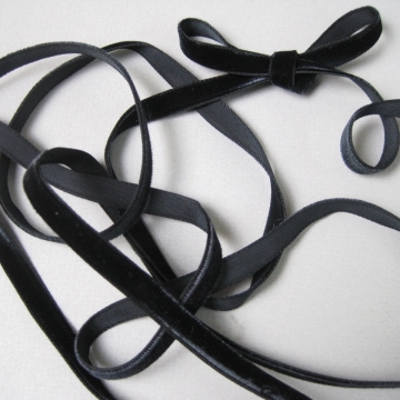 Vintage black velvet narrow ribbon 1950s rayon velvet 3/8 inch width