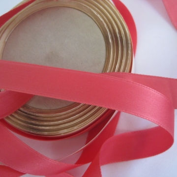 Vintage 50s Rose satin ribbon Fabric ribbon Rayon ribbon trim Rose pink ribbon 5/8 inch ribbon